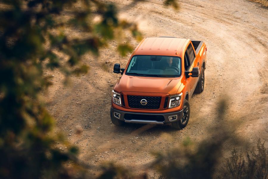 Nissan Titan Pro4X Crew Cab 2018 года  (фото 7 из 26)